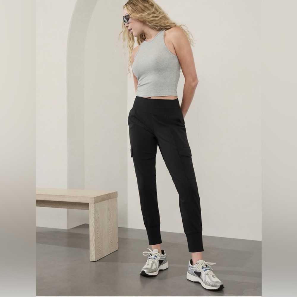 Athleta Venice High Rise Cargo Jogger Black Small
